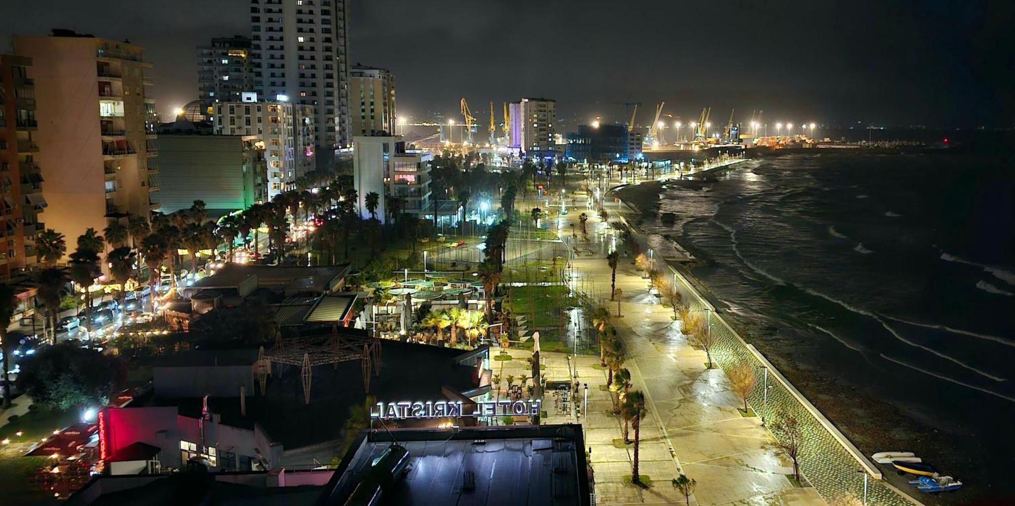 Premium , Marina , Center , Beachfront Durres Exterior photo