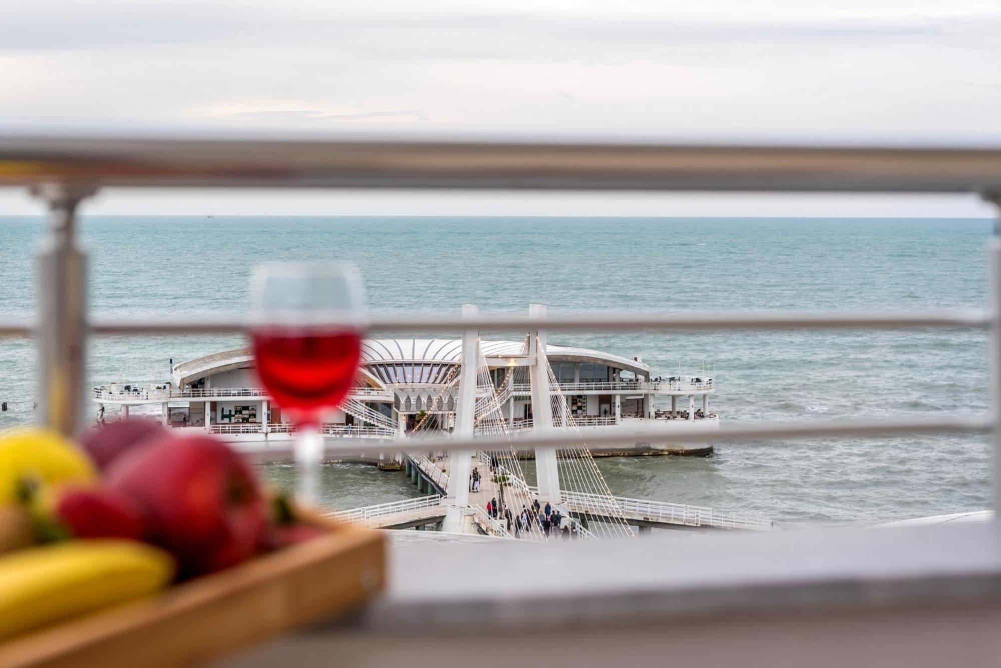 Premium , Marina , Center , Beachfront Durres Exterior photo